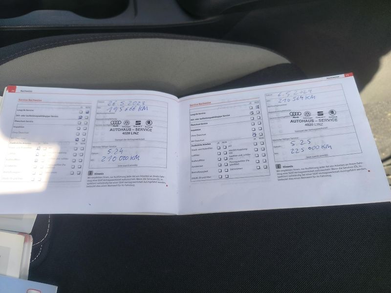 Seat Leon TDI,KRÁSNÝ,1MAJ58L,SERVISKA - fotka 15 z 28