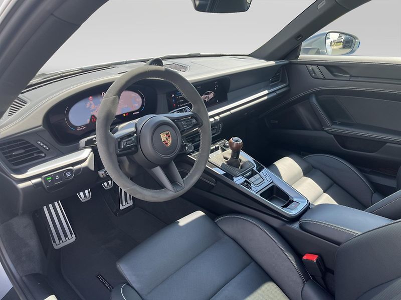 Porsche 911 Carrera T - fotka 16 z 26