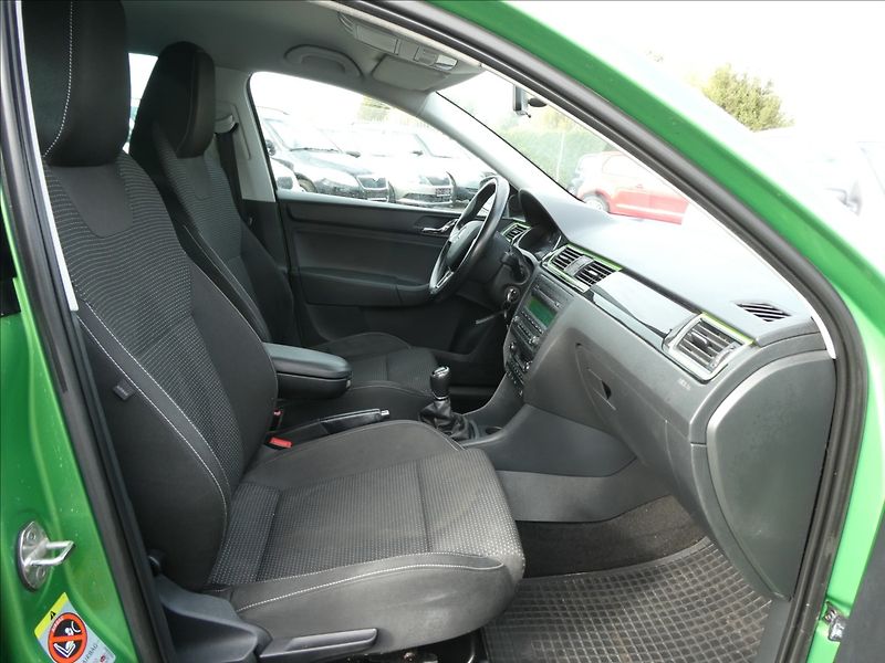 Škoda Rapid 1,2 TSi 77kW po servise,auto k - fotka 20 z 41