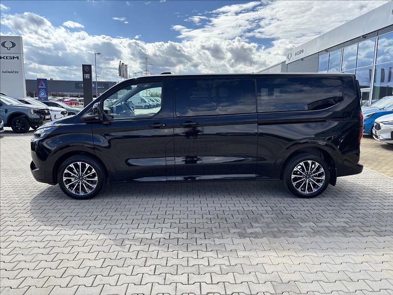 Ford Tourneo Custom 2,5 PHEV 171kW Titanium X L2 - fotka 2 z 56