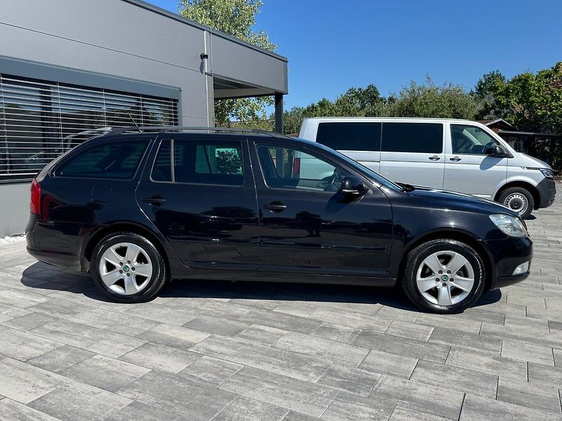 Škoda Octavia (2012) Elegance 1.6 TDI 77kW - fotka 4 z 40