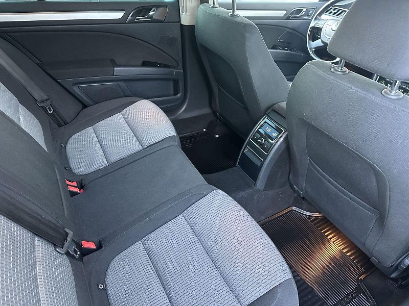 Škoda Superb (2013) Combi 2.0 TDI Ambition - fotka 11 z 33