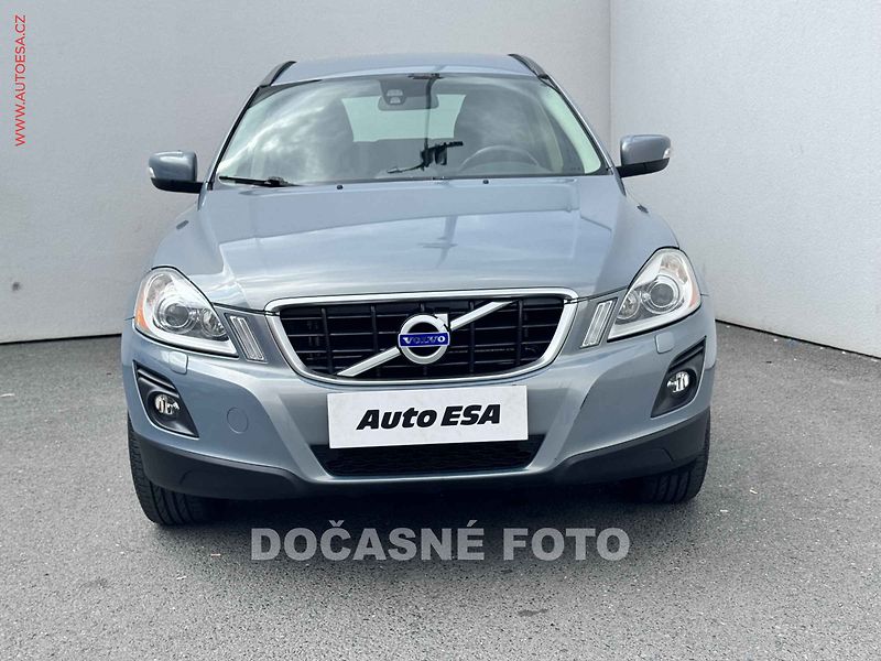Volvo XC60 (2009) 2.4D AWD, AT, park.čidla - fotka 2 z 15