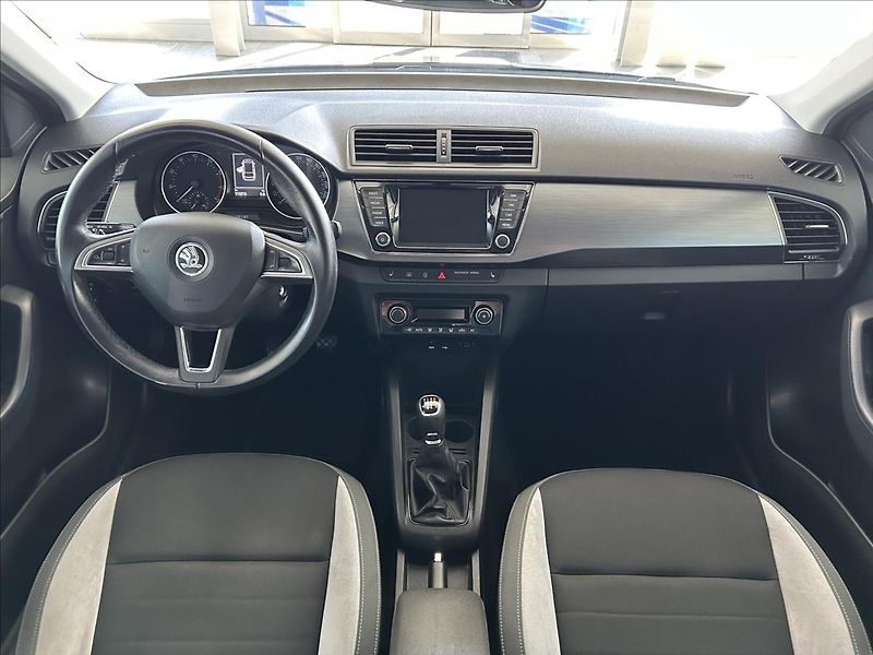 Škoda Fabia 1,2   TSI,JOY,SERVISKA,1.MAJ - fotka 8 z 26