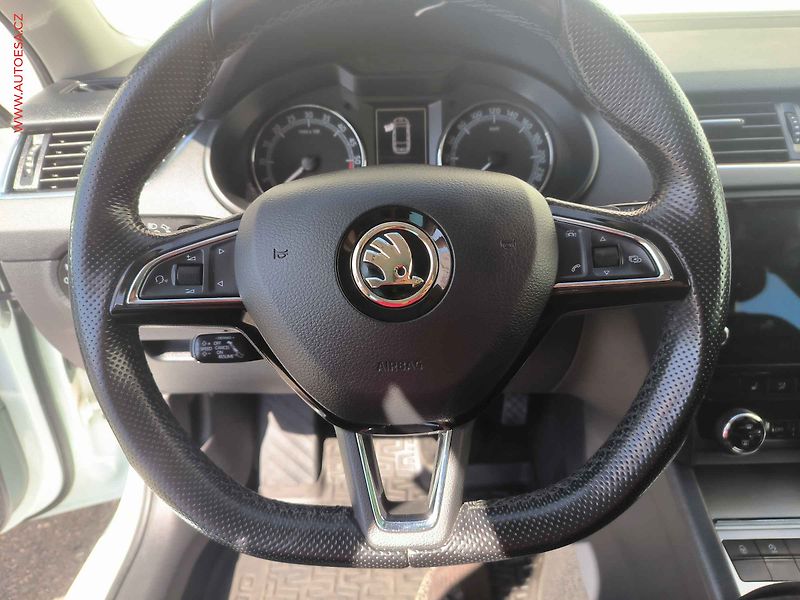 Škoda Octavia (2017) 2.0 TDi, Ambition, DSG, LED - fotka 18 z 24