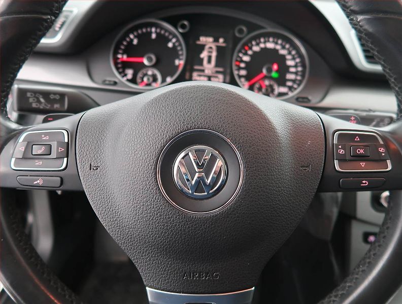 Volkswagen Passat (2014) Comfortline 2.0 TDI, Automat - fotka 16 z 20