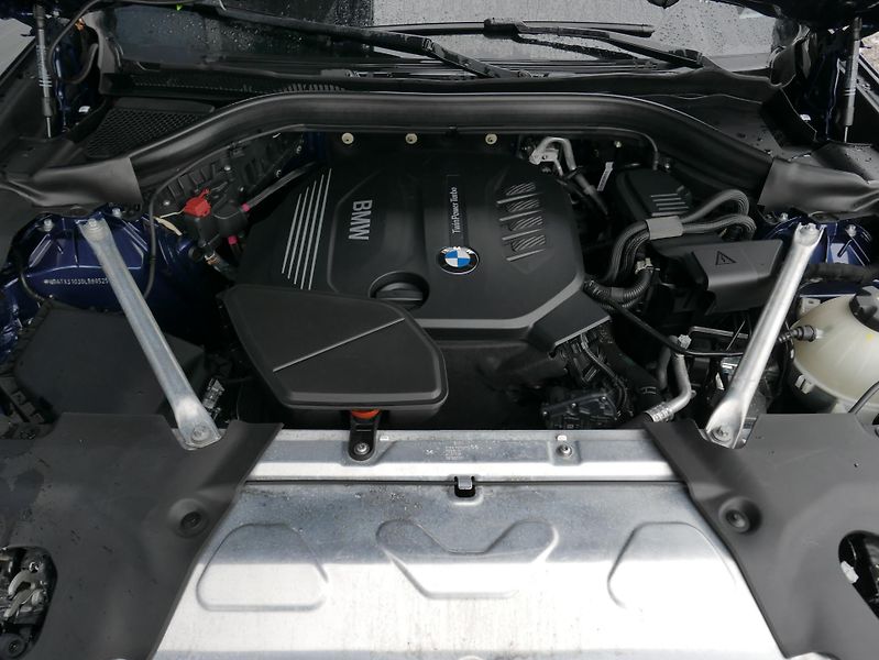 BMW X3 xDrive 20d REZERVACE - fotka 8 z 43