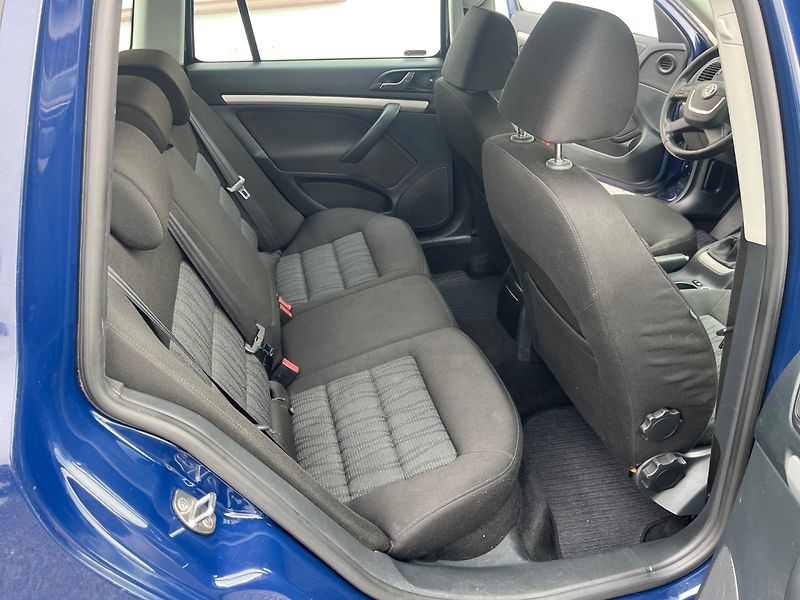 Škoda Octavia (2012) 1.6 TDi Nová STK - fotka 11 z 20