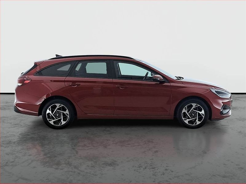Hyundai i30 (2024) Family Smart 1.0 T-GDI - fotka 6 z 20