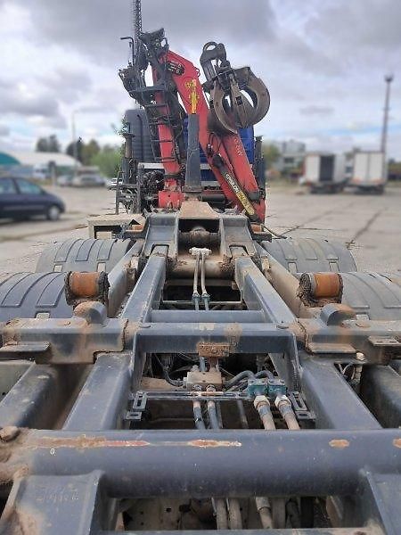 Volvo (2012) FMX 6x2 kovošrot + Palfinger - fotka 9 z 10