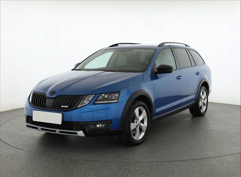 Škoda Octavia (2018) Scout 1.8 TSI, 4X4, Automat - fotka 2 z 20
