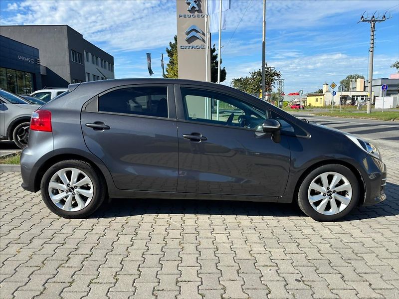 Kia Rio 1,2 CVVT  Comfort - ČR - fotka 8 z 25