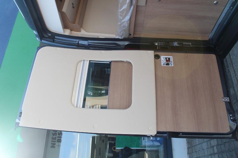 Malibu (2023) VAN 640 LE K NOVÁ CENA - fotka 13 z 60