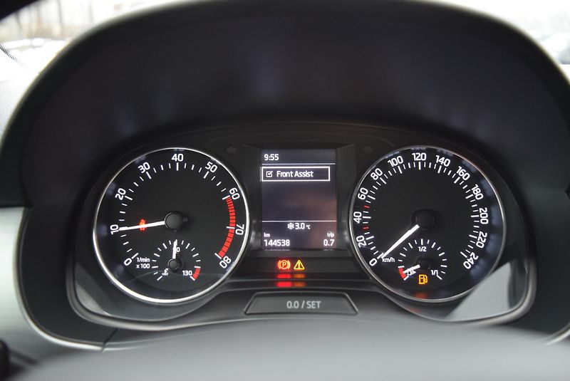 Škoda Fabia (2016) 1.2TSI 81kw AMBITION JOY OPS - fotka 30 z 49