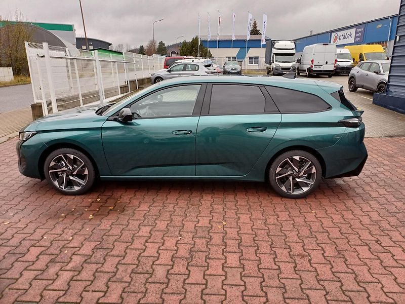 Peugeot 308 (2026) SW ALLURE BlueHDi 130 EAT8  - fotka 2 z 21