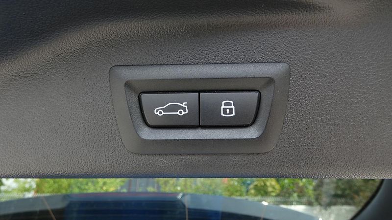 BMW X5 50e xDrive PHEV - fotka 20 z 27