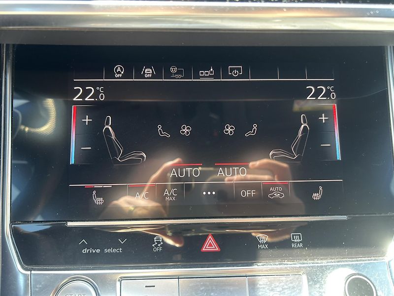 Audi A6 3.0TDI SPORT 210kW V6 QUATTRO - fotka 22 z 25