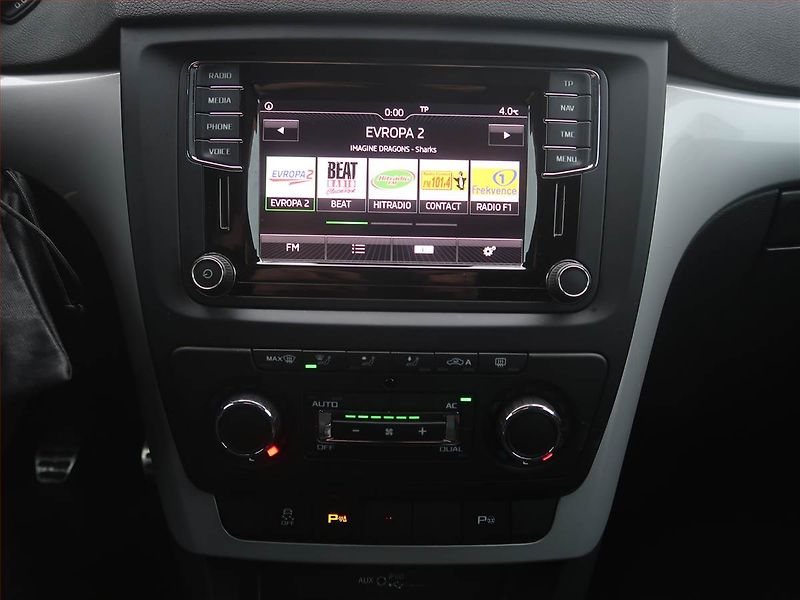 Škoda Yeti (2011) 2.0 TDI, Navi, Xenony - fotka 12 z 19