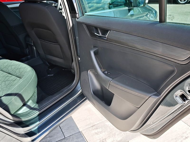 Škoda Rapid (2018) Clever 1,0 TSI 70 Kw - fotka 10 z 22