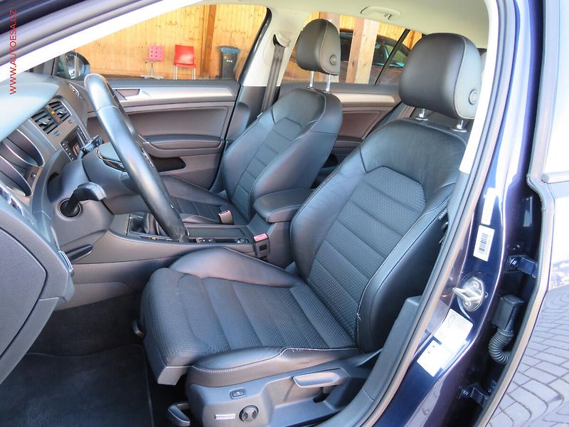 Volkswagen Golf (2016) 1.4TSi, R-line, navi - fotka 9 z 27