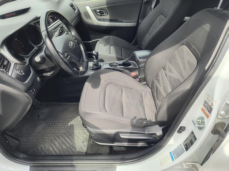 Kia Ceed (2018) 1.6 CRDI 100KW/AC/PDC/LED - fotka 23 z 50