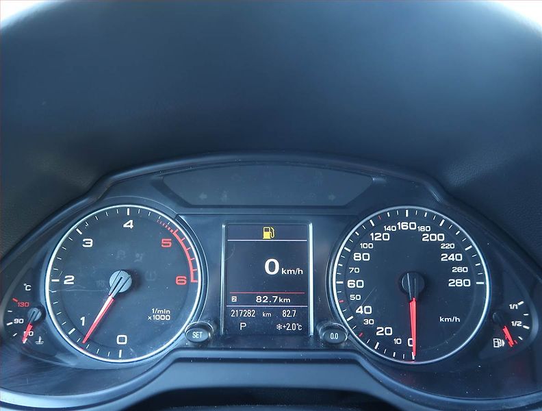 Dacia Spring (2023) Serv.kniha, Kůže, Navi, Tempom - fotka 11 z 18