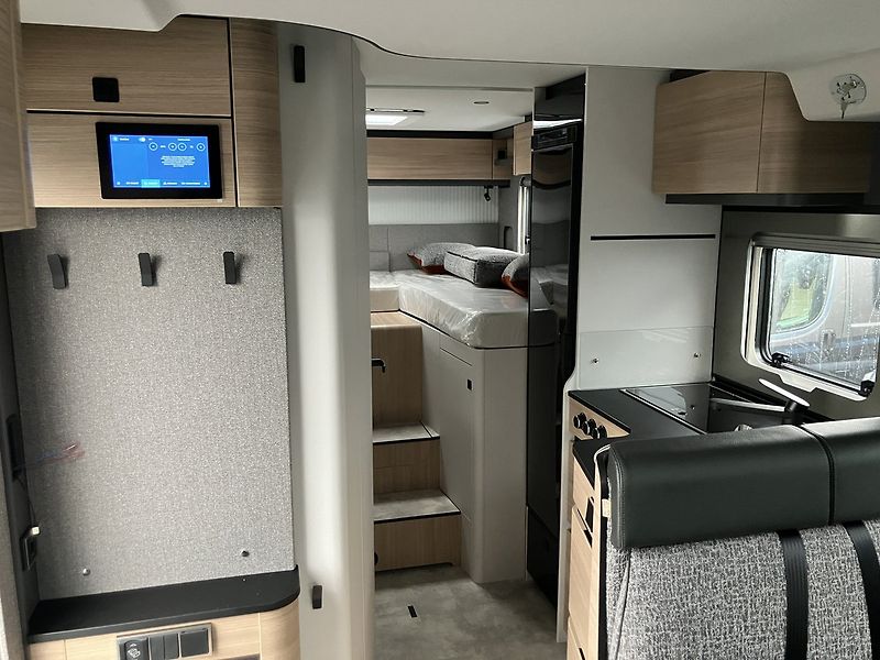 Hymer (2025) MCT600 el. postel Premium MY26 - fotka 13 z 19