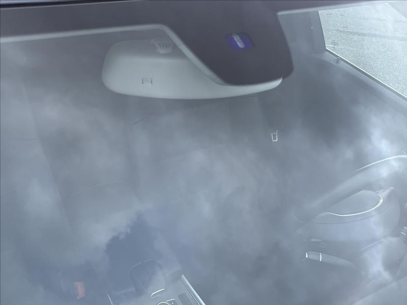 Mercedes-Benz Třídy E 2,2 200CDi 100kW,Led,Navi,Výhř - fotka 23 z 36