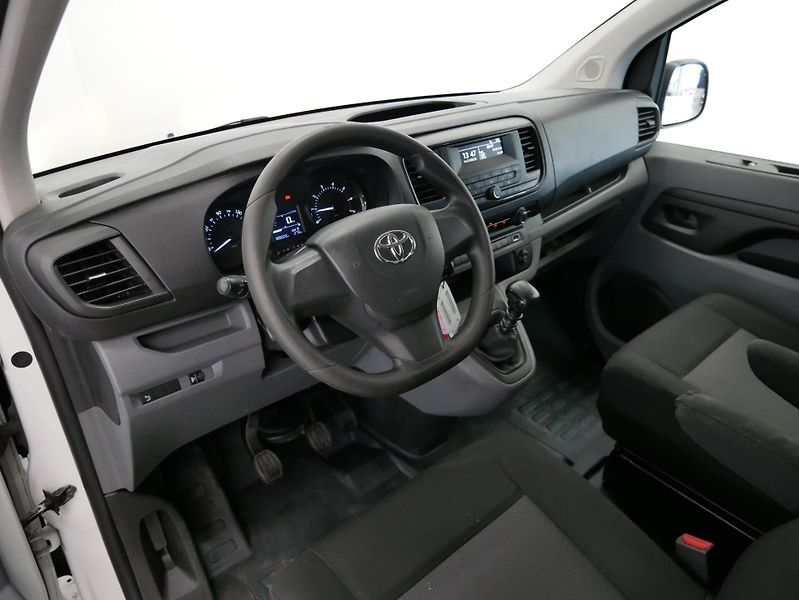 Toyota ProAce - fotka 14 z 27