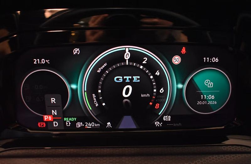 Volkswagen Golf GTE 1.4 TSI ACT Matrix BLIS - fotka 11 z 22