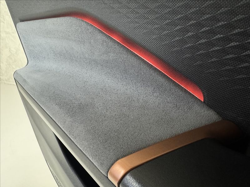 Cupra Born 150kW LED Tepelko Kamera - fotka 45 z 48