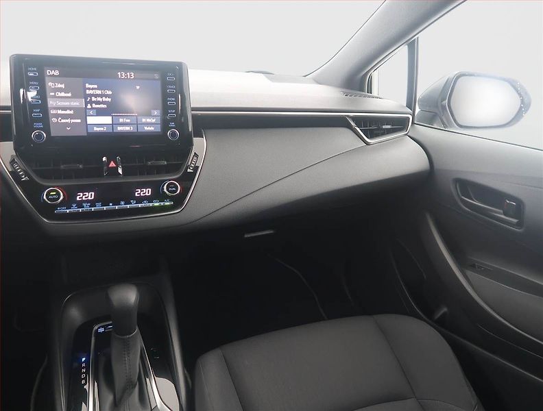 Toyota Corolla (2020) 1.8 Hybrid, Automat, Tempomat - fotka 8 z 15