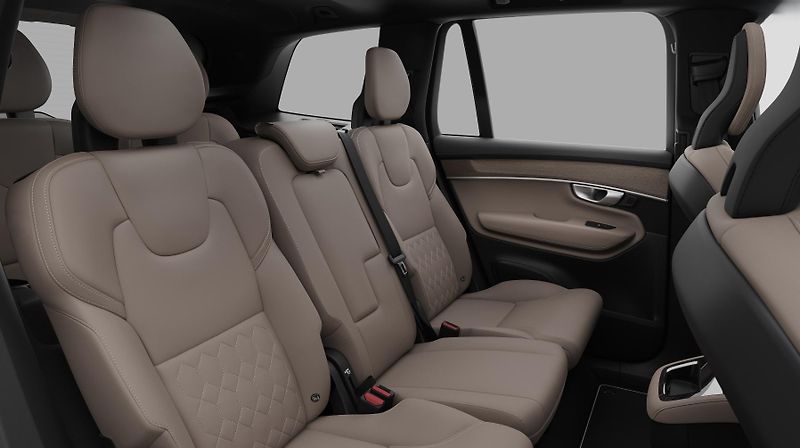 Volvo XC90 (2026) B5 AWD DARK PLUS AUT - fotka 11 z 14