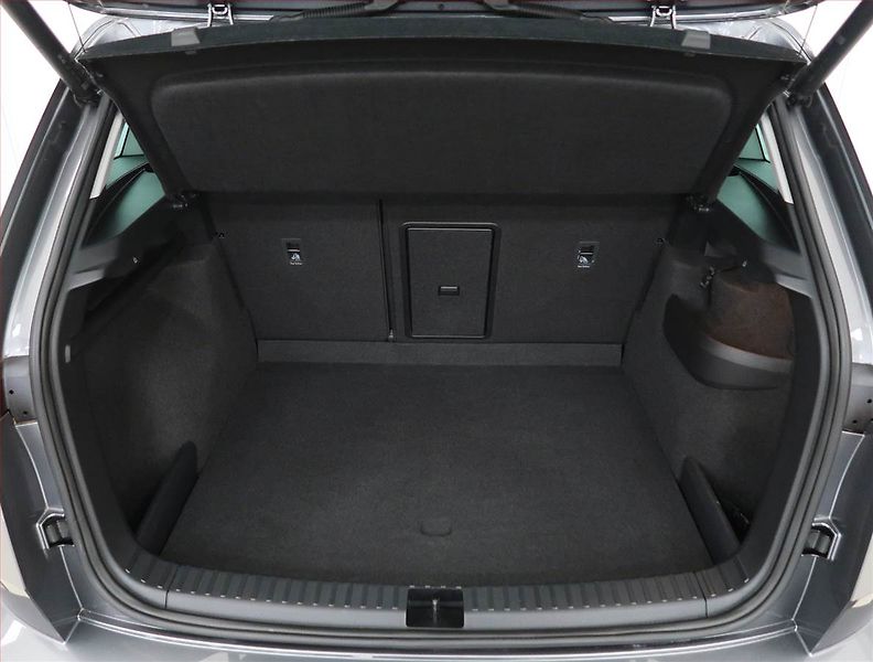 Škoda Karoq (2024) 2.0 TDI, digi klima - fotka 14 z 24
