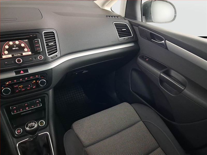 Volkswagen Sharan (2011) 2.0 TDI, Serv.kniha, Navi - fotka 8 z 22