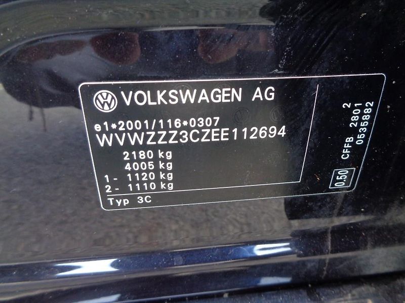 Volkswagen Passat 2,0 TDI Comfortline  103 kW - fotka 24 z 27