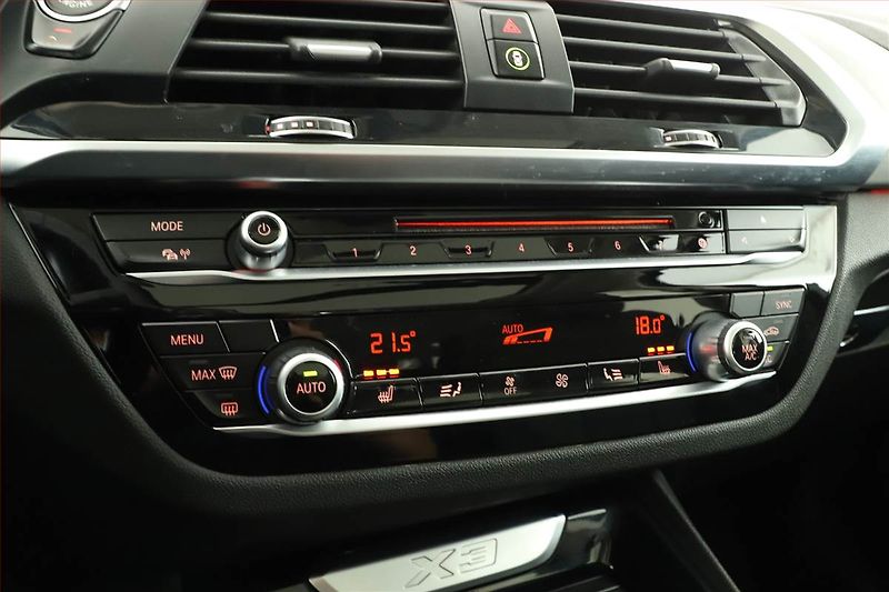 BMW X3 (2017) xDrive20d - fotka 18 z 21