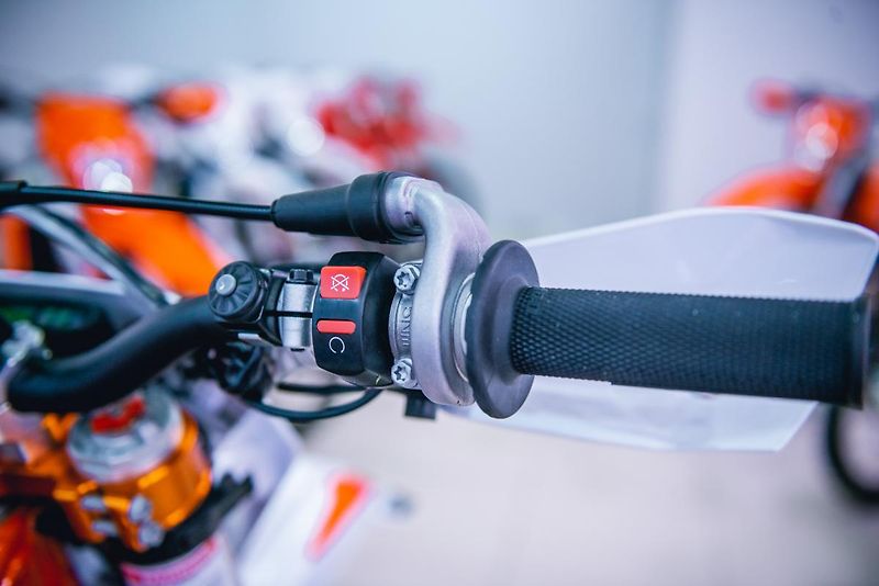 KTM 300 EXC SIX DAYS Nová 0MTH - fotka 15 z 36
