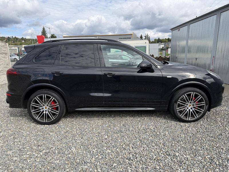Porsche Cayenne 3.0TDI V6 265PS 4x4 GTS PAKET! - fotka 9 z 159