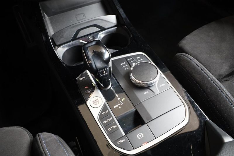 BMW Řada 2 M235i xDrive Gran Coupé - fotka 12 z 26