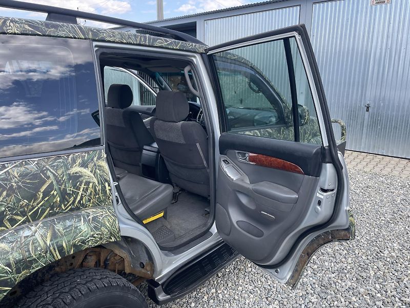 Toyota Land Cruiser 3.0TD 4x4 170PS AUT VÝBAVA !!! - fotka 133 z 180