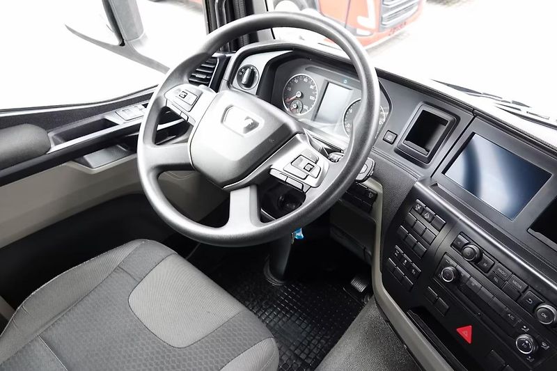 MAN TGS 6x2 mrazák CARRIER 20 pal. - fotka 8 z 16