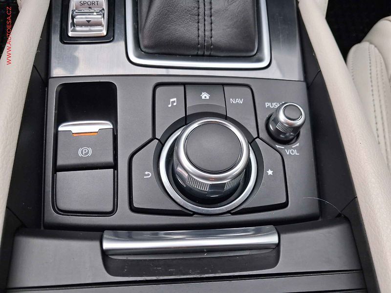 Mazda 6 (2015) 2.5i, Exclusive, AT - fotka 17 z 20