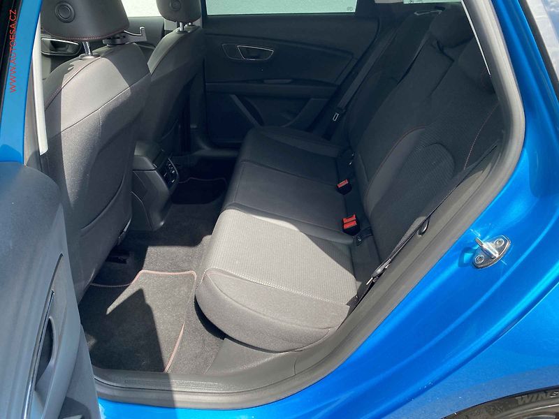 Seat Leon (2016) 2.0 TDi, FR, LED - fotka 10 z 18