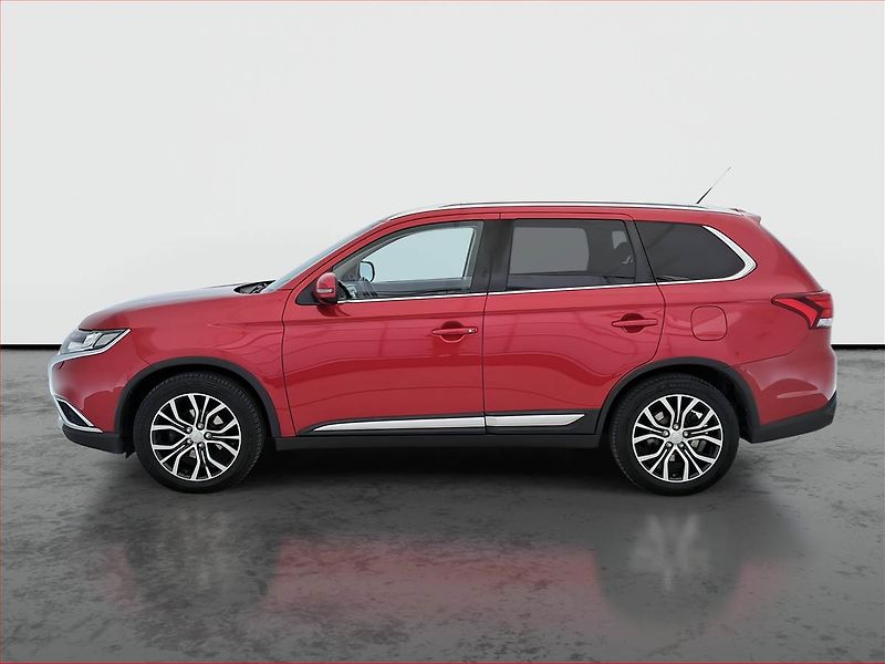 Mitsubishi Outlander (2016) 2.2 DI-D, 4X4, Automat - fotka 3 z 21