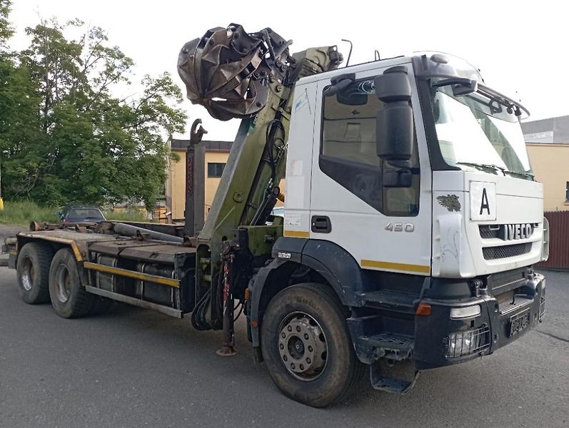Iveco (2009) 450 kontejner+ruka - fotka 17 z 23
