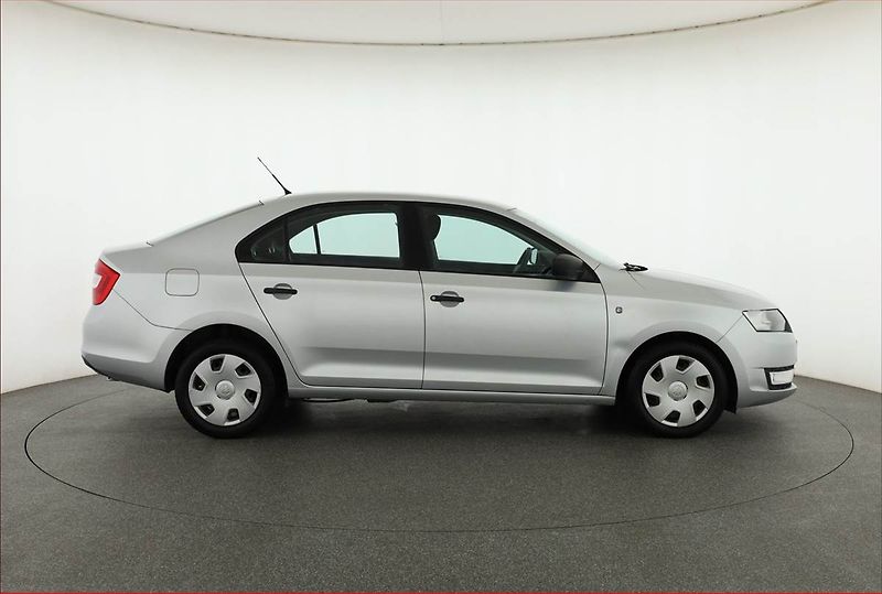 Škoda Rapid (2014) 1.6 TDI - fotka 6 z 11