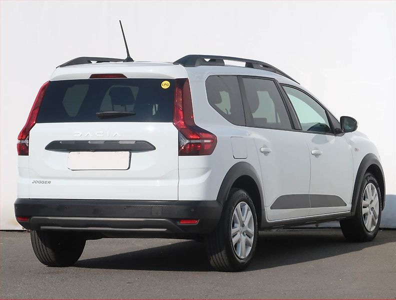 Dacia Jogger (2024) 1.0 TCe, LPG, ČR,1.maj - fotka 4 z 19