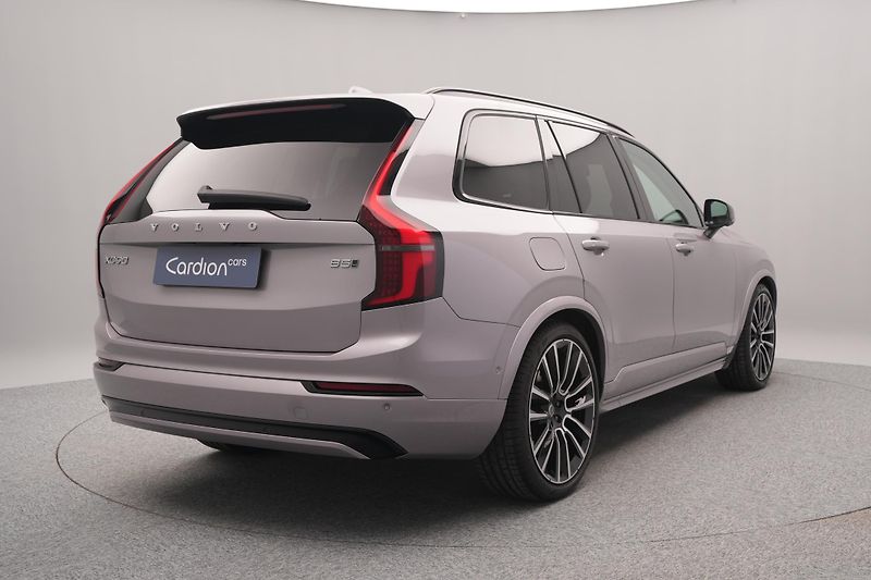 Volvo XC90 (2026) B5 AWD AUT DARK ULTRA 7 míst - fotka 13 z 25