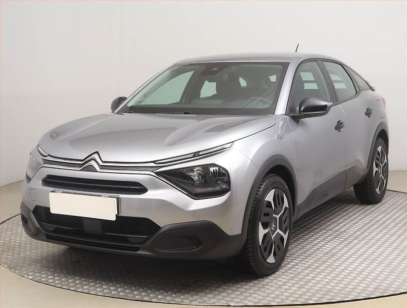 Citroën C4 (2025) 1.2 PureTech, ČR,1.maj - fotka 2 z 16